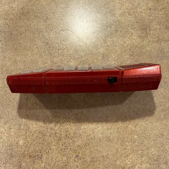 Vintage Hasbro Merlin 2004 Red Handheld Electronic Game - Tested - Picture 7 of 12